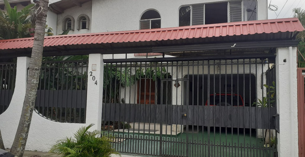 Unidad-de-negocio-curridabat-11 A la venta para casa u oficina en Curridabat